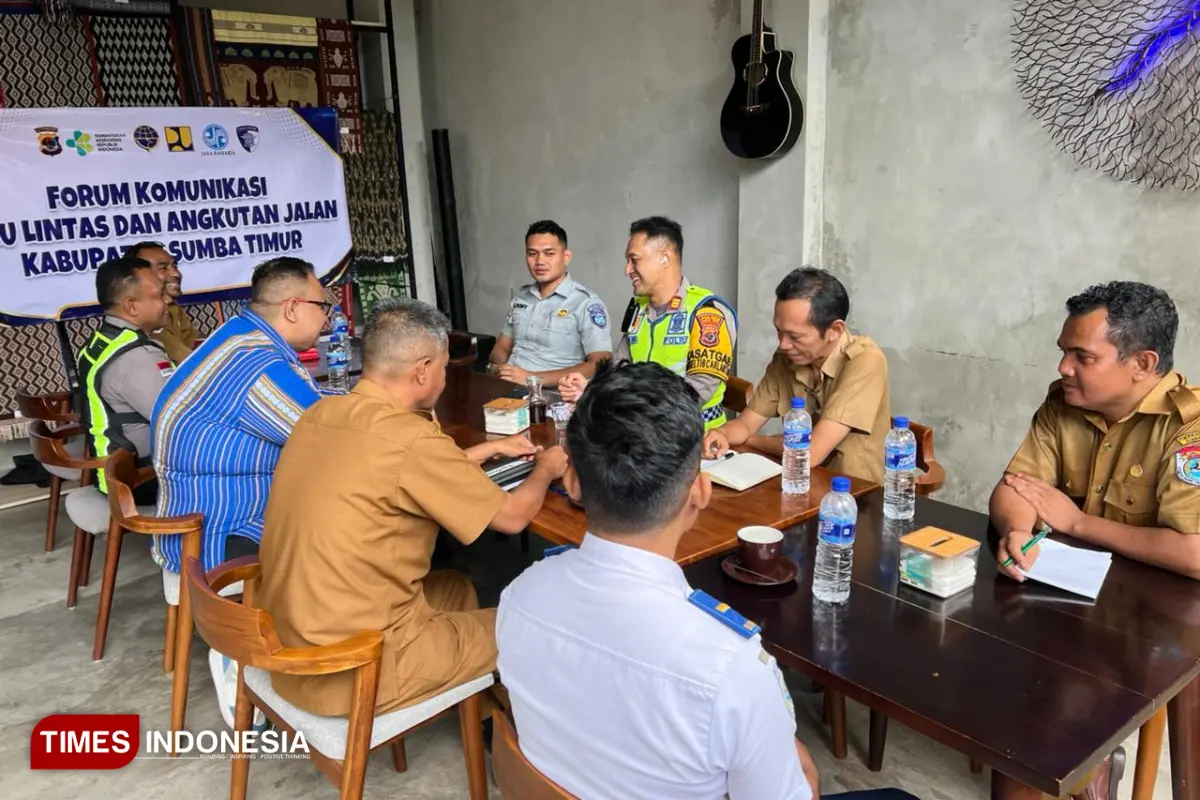FKLL Antar Instansi, Satlantas Jelaskan Pencegahan Lakalantas di Sumba Timur
