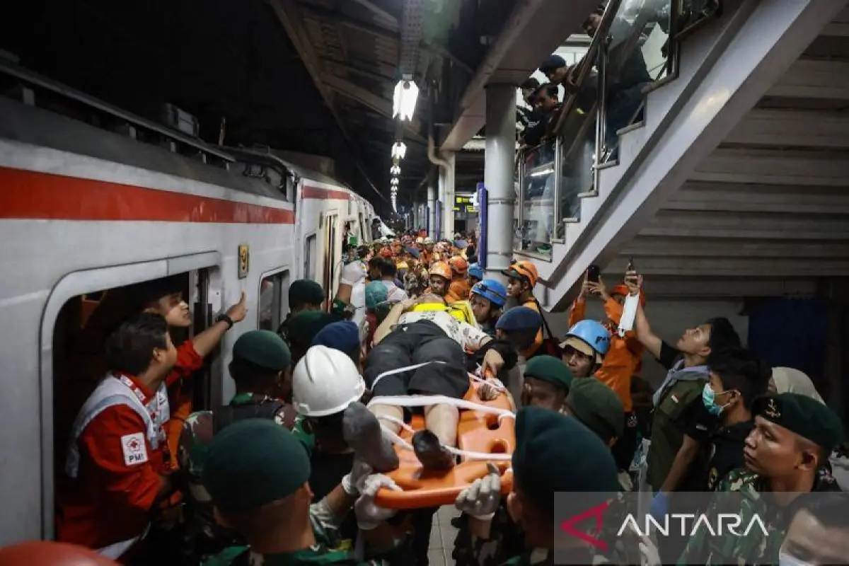 Ini Kronologi Tabrakan Kereta di Bekasi Timur Versi Kemenhub