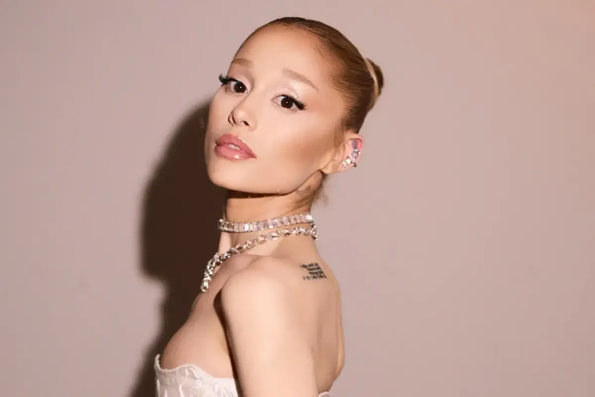 Ariana Grande Rilis Album Baru “Petal” Usai Fokus di Dunia Film