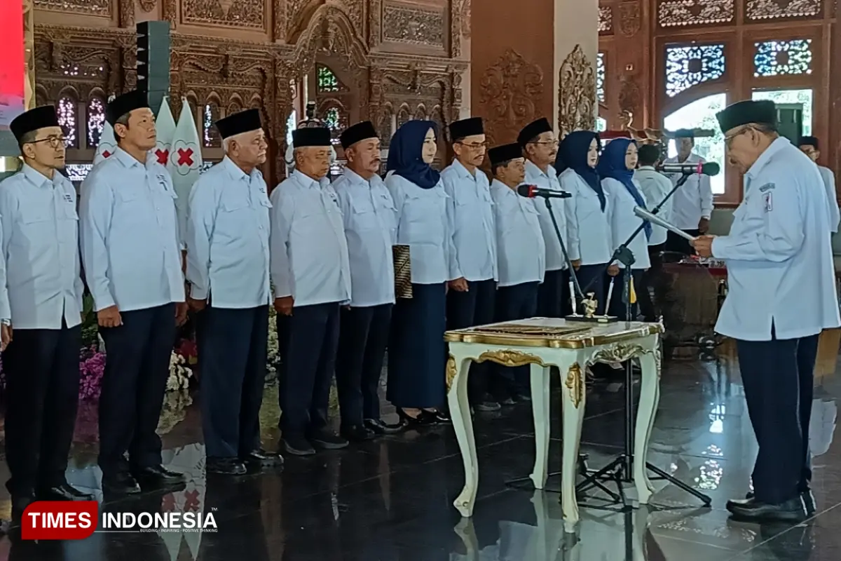 Lantik Pengurus PMI Ponorogo 2026-2031, Imam Utomo Tekankan Penguatan Kemanusiaan