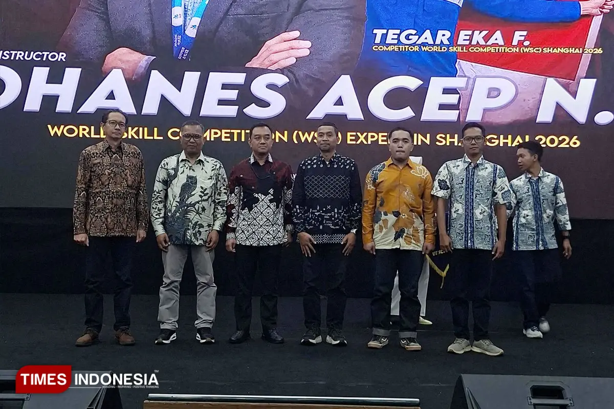 Alumni SMK Muhammadiyah 1 Kepanjen Dilepas UT School dan Kepala Sekolah menuju WorldSkill Competition 2026