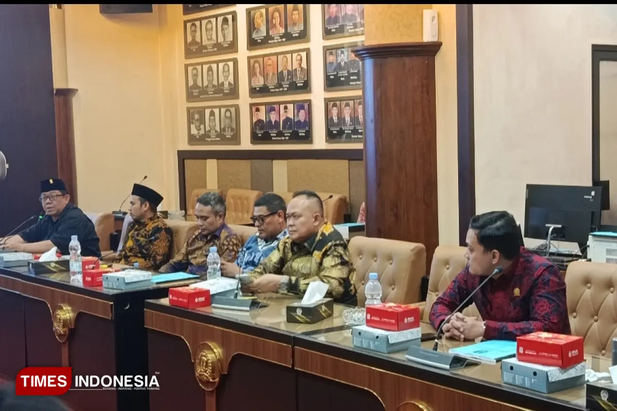 Pansus BUMD DPRD Jatim Desak Restrukturisasi Total Holding yang Bebani Fiskal