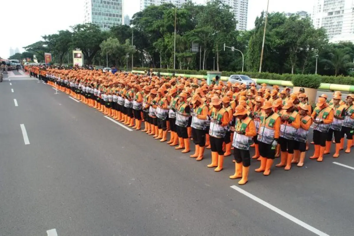 Hari Buruh 2026: Pemprov DKI Kerahkan 1.400 Petugas Kebersihan di Kawasan Monas