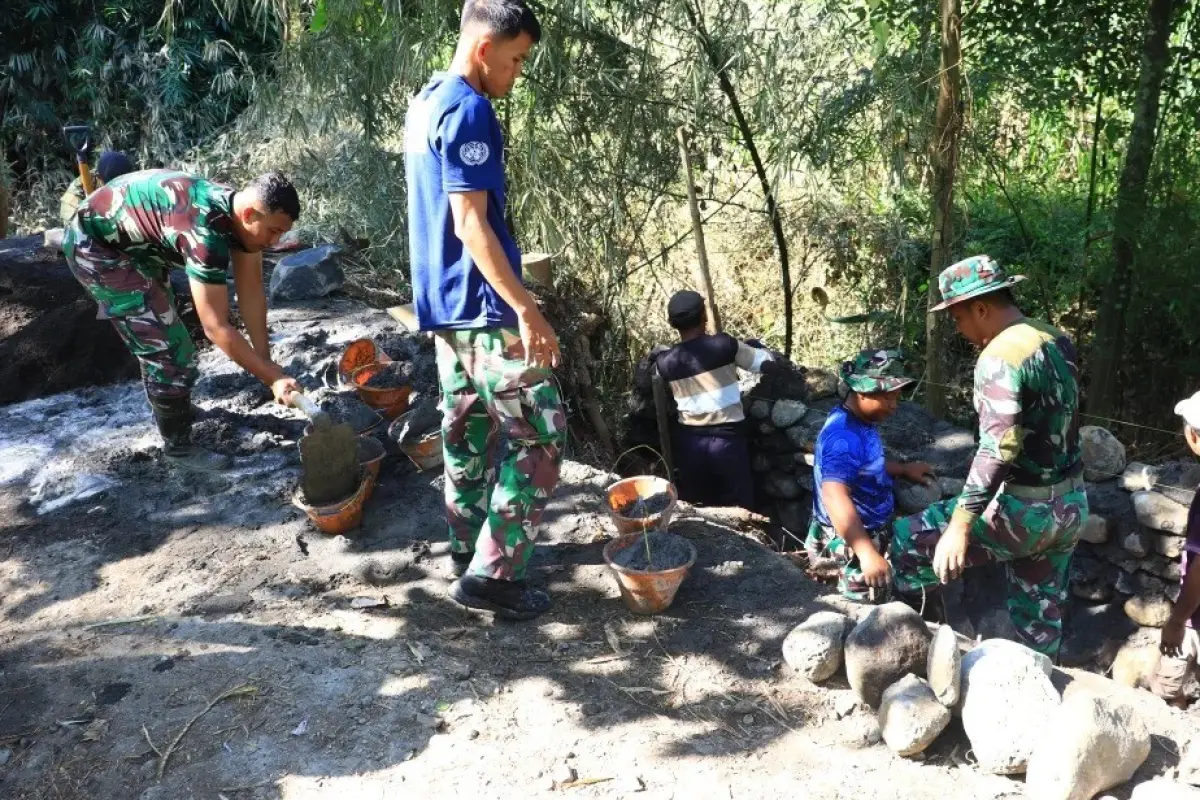 TMMD 128 Kodim 0820 Probolinggo Libatkan 107 Personel TNI Tiga Matra di Desa Brabe