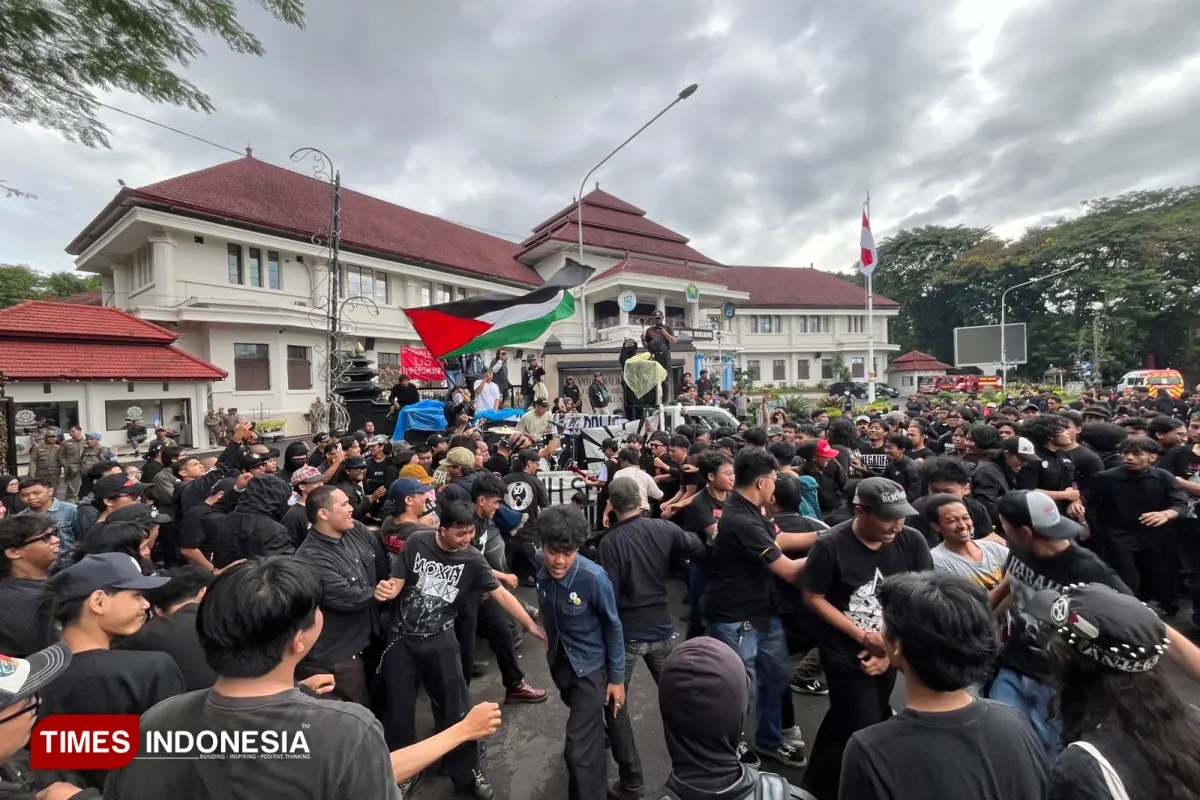 Hari Buruh Internasional di Balaikota Malang 2