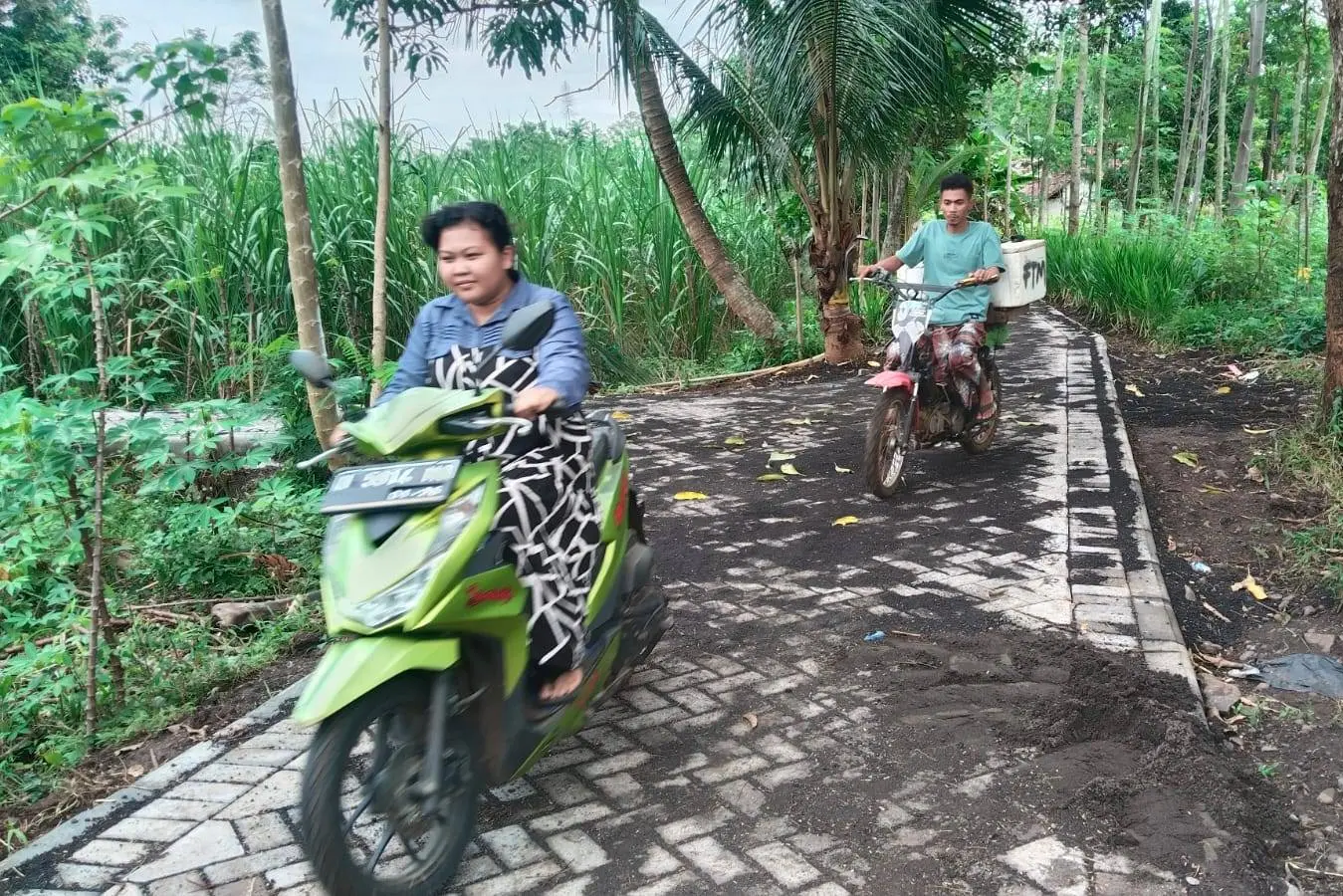 TMMD 128 Probolinggo Ubah Jalan Becek Brabe Jadi Akses Lancar, Warga Mulai Rasakan Dampak