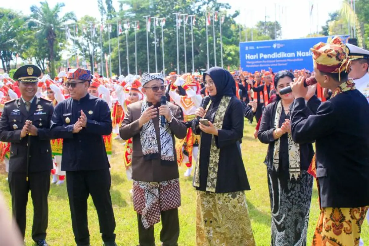 Hardiknas 2026 di Banyuwangi Dipuji Mendikdasmen, Kearifan Lokal Jadi Model Pendidikan Nasional