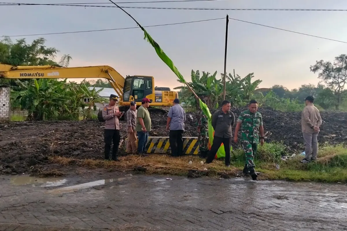 Pantau TMMD 128, Sekda Gresik  Tekankan Percepatan Infrastruktur Desa