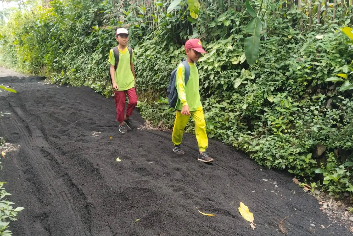TMMD 128 Probolinggo Prioritaskan Jalur Sekolah di Dusun Klagin, Akses Siswa SDN Brabe 1 Segera Dipaving