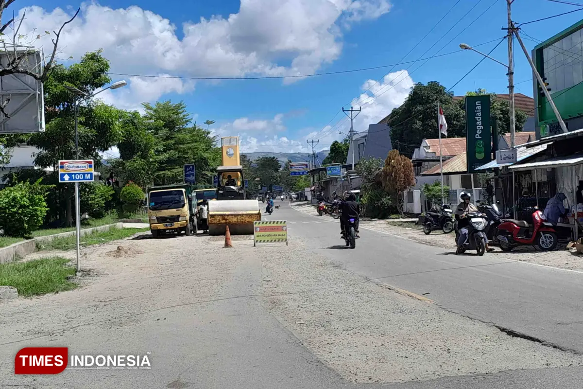 Warga Desak PPK 1.4 Sumba NTT, Pekerjaan Preservasi Jalan dalam Kota Segera di Aspal
