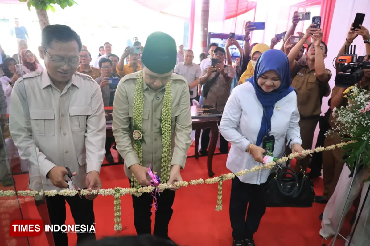 Bupati Fawait Sulap Kantor Kecamatan Jadi Pusat Pelayanan Publik Berkelas