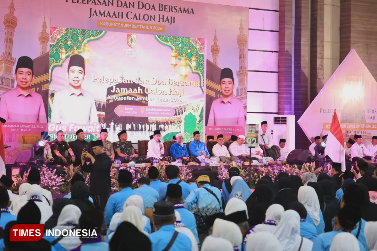 Bupati Jember Lepas Jemaah Haji, Minta Doakan Indonesia dan Prabowo