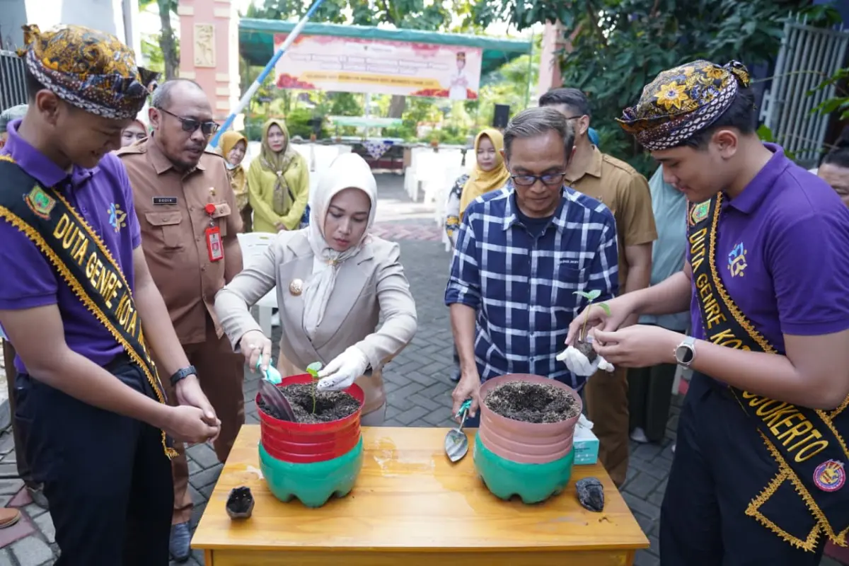 Warga Kota Mojokerto Makin Gencar Tanam Cabai di Rumah