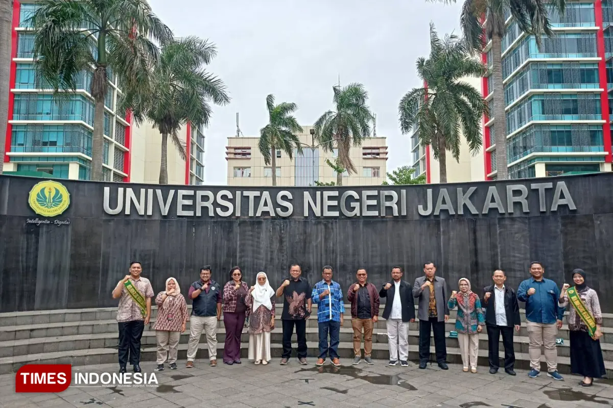 Bupati Mappi dan UNJ - 1