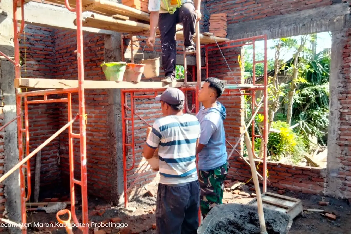 TMMD 128 Probolinggo Percepat Mushola Baiturrahim, Progres 50%