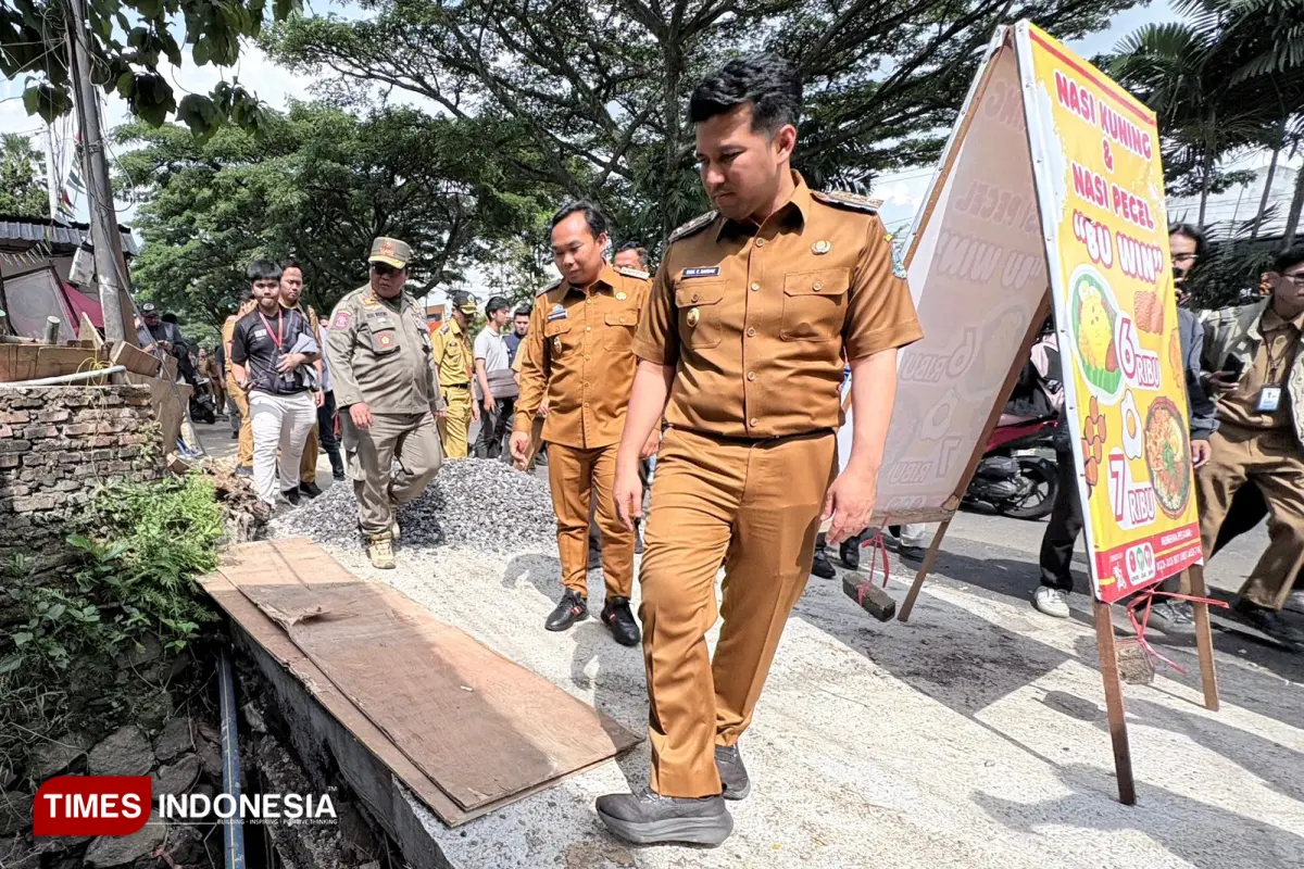 Trotoar Suhat Malang Disorot, Wagub dan Wawali Tegaskan Penataan Ulang dan Penertiban Parkir Liar