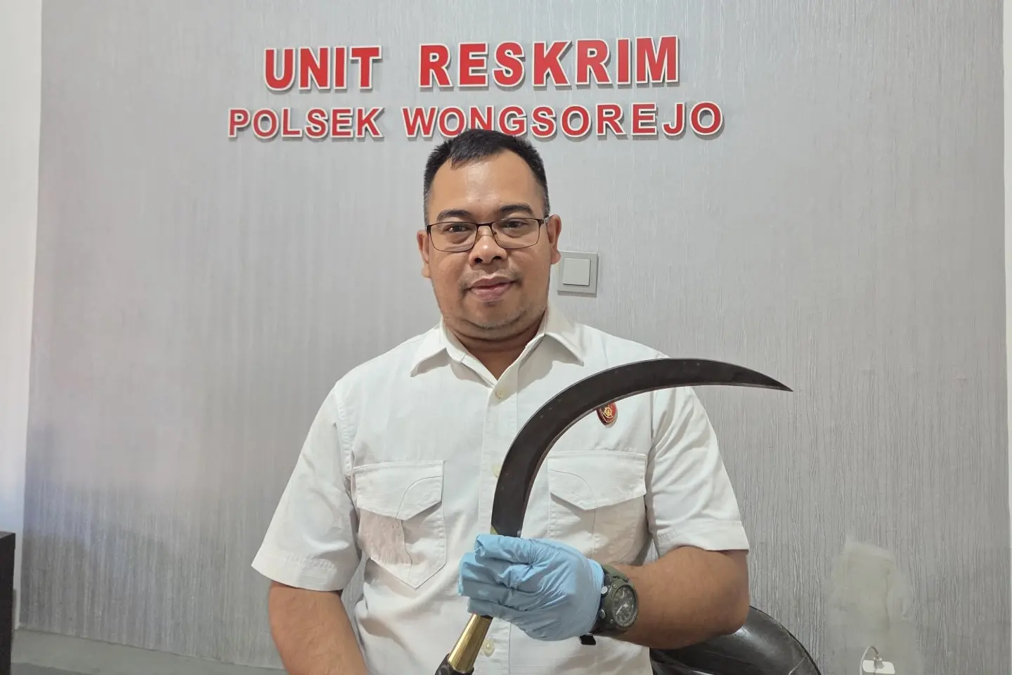 Halusinasi Akan Dikeroyok, Pria di Banyuwangi Masuk Rumah Tetangga Bawa Clurit