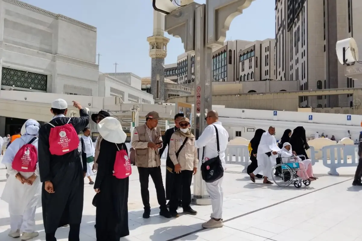 Tak Tinggal Diam, Seksus Masjidil Haram Aktif Bantu Jemaah Haji di Masjidil Haram