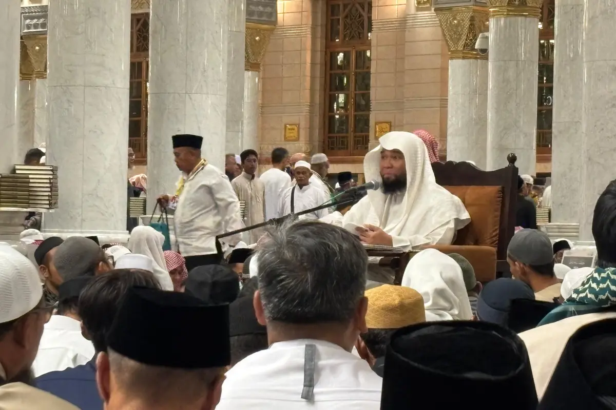 Bahas Haji Mabrur, Jemaah Haji Indonesia Padati Kajian Ustadz Ariful Bahri