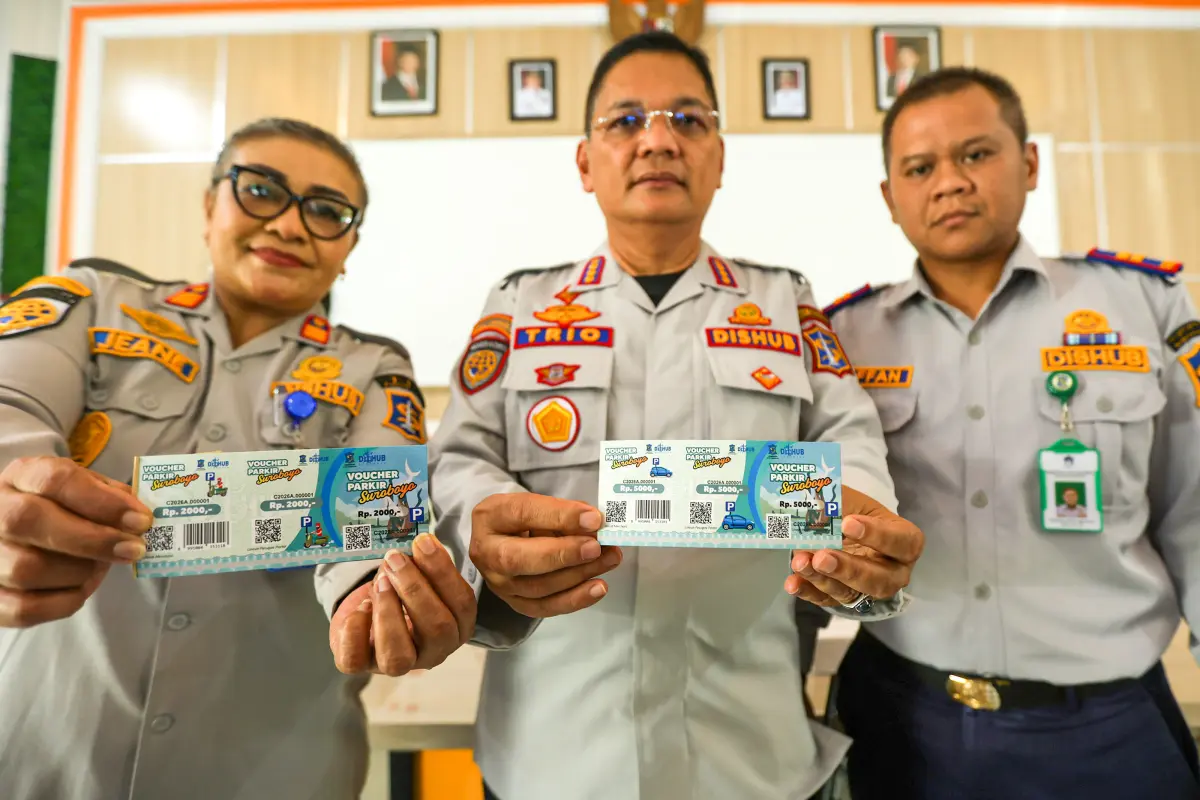 Pemkot Surabaya Mulai Berlakukan Voucher Parkir