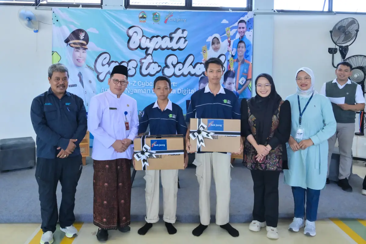 Bupati Banjarnegara dr Amalia Desiana