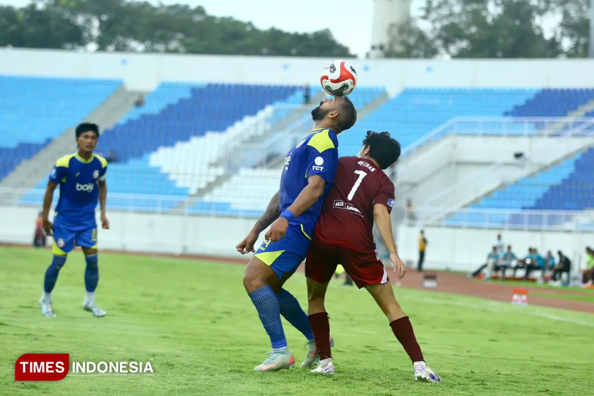 Arema vs PSM makassar