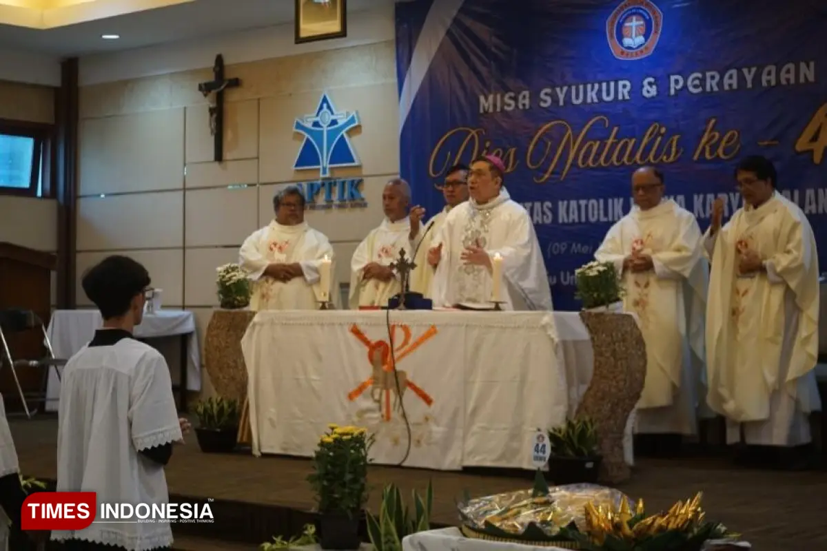 Keuskupan Malang Pimpin MISA Syukur Dies Natalis ke-44 UKWK