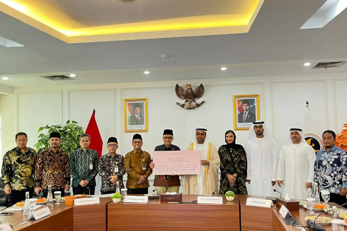 Zayed Foundation Serahkan Bantuan USD 190.000 untuk 162 Jemaah Haji Indonesia