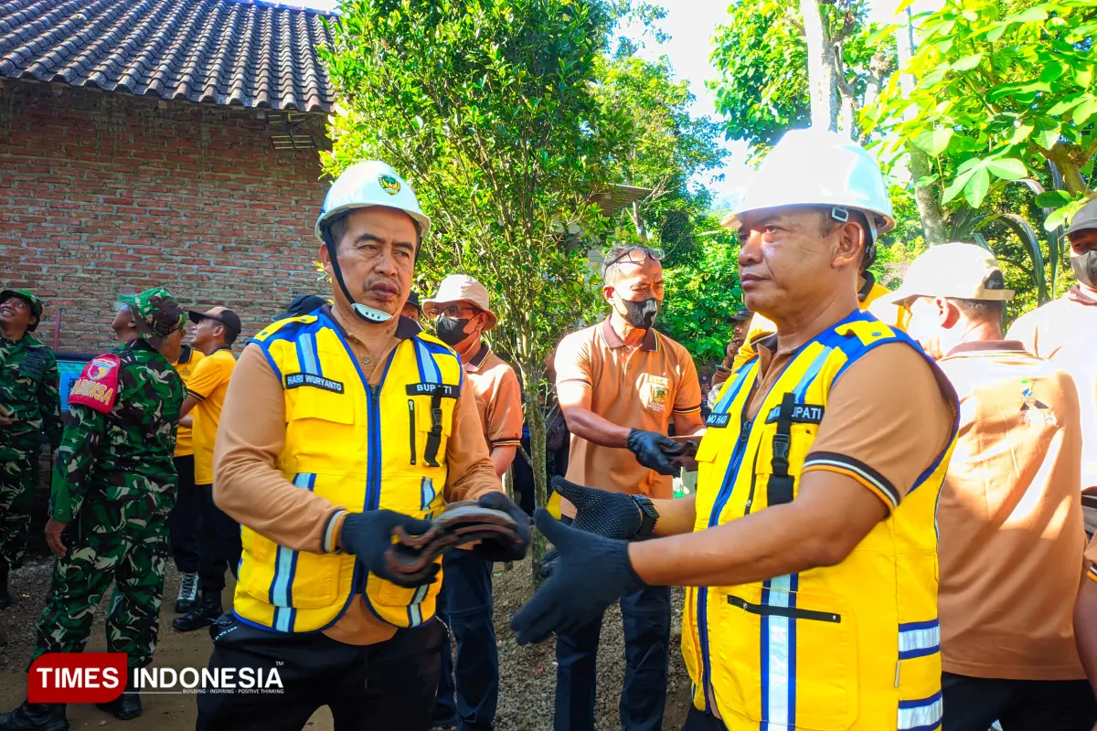 Kerja bakti rehab RTLH