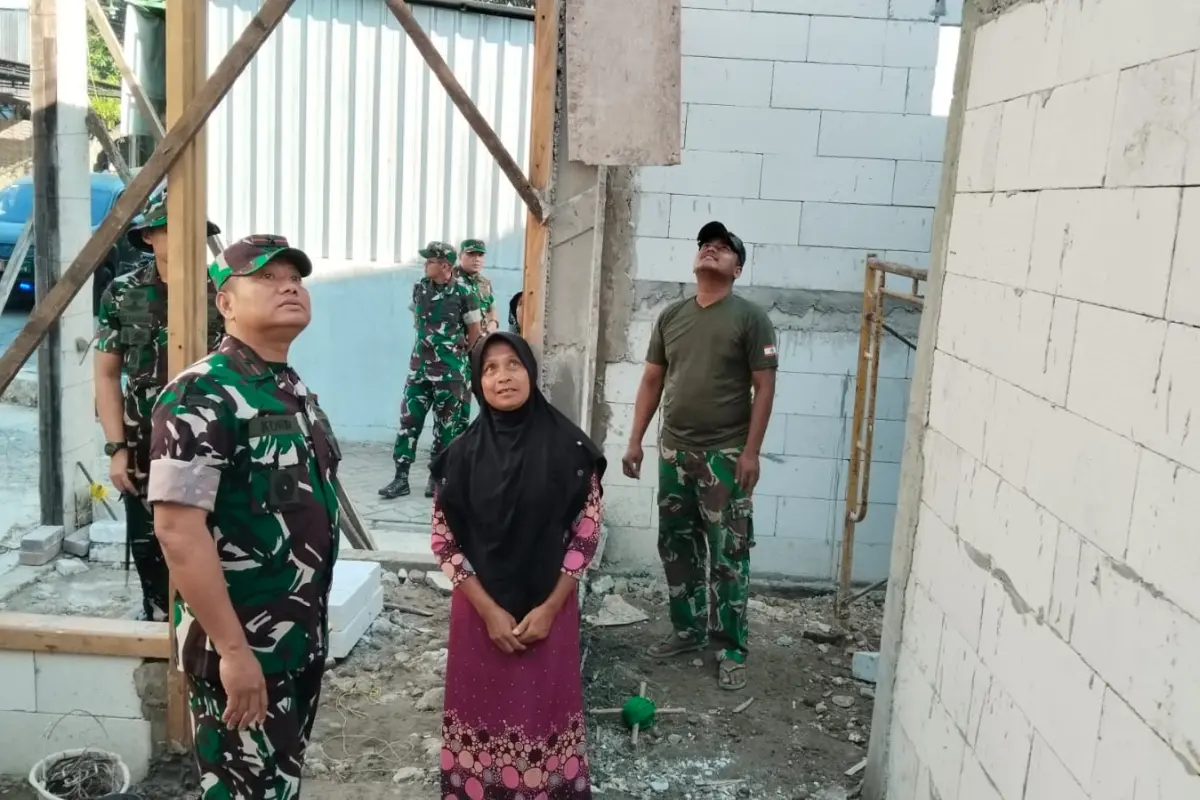 Pelukan Danrem Kohir di Slempit, Simbol TMMD 128 Gresikyang Menyentuh Hati Warga