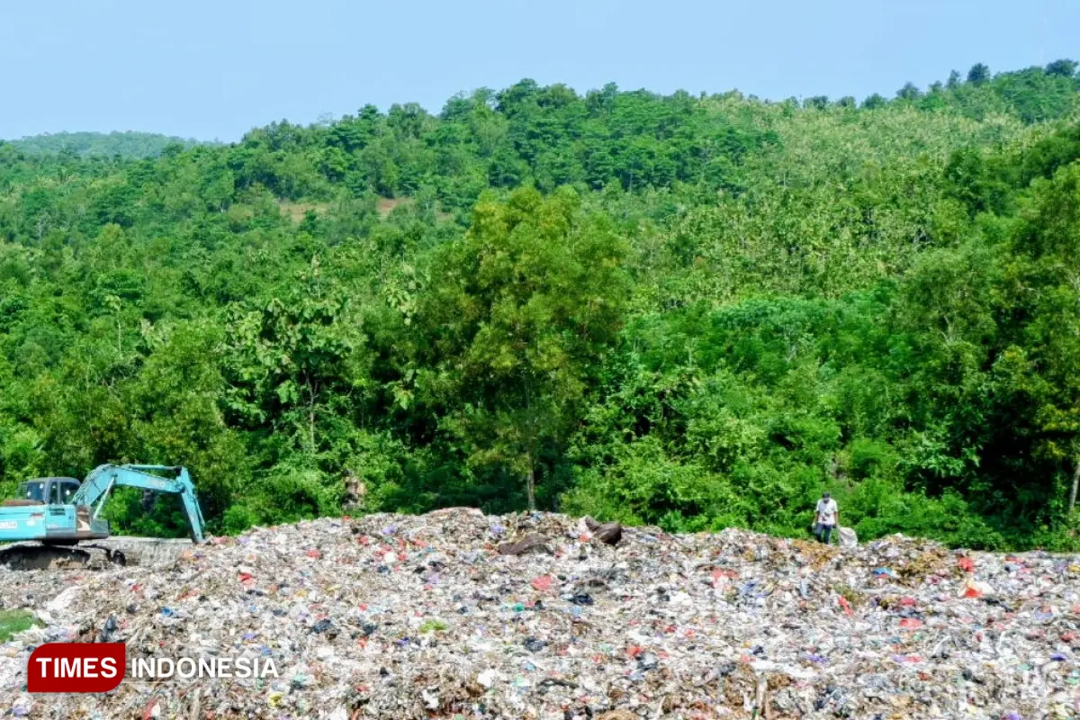 Tiap Hari 30 Ton Sampah Plastik Masuk TPA Dadapan Pacitan, Pemulung Jadi Tumpuan Pemilahan