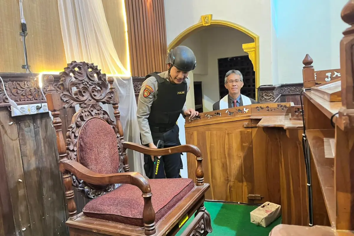 Polresta Banyuwangi Gelar Sterilisasi, Kawal Kunjungan Menko Zulhas dan Ibadah Kenaikan Isa Almasih