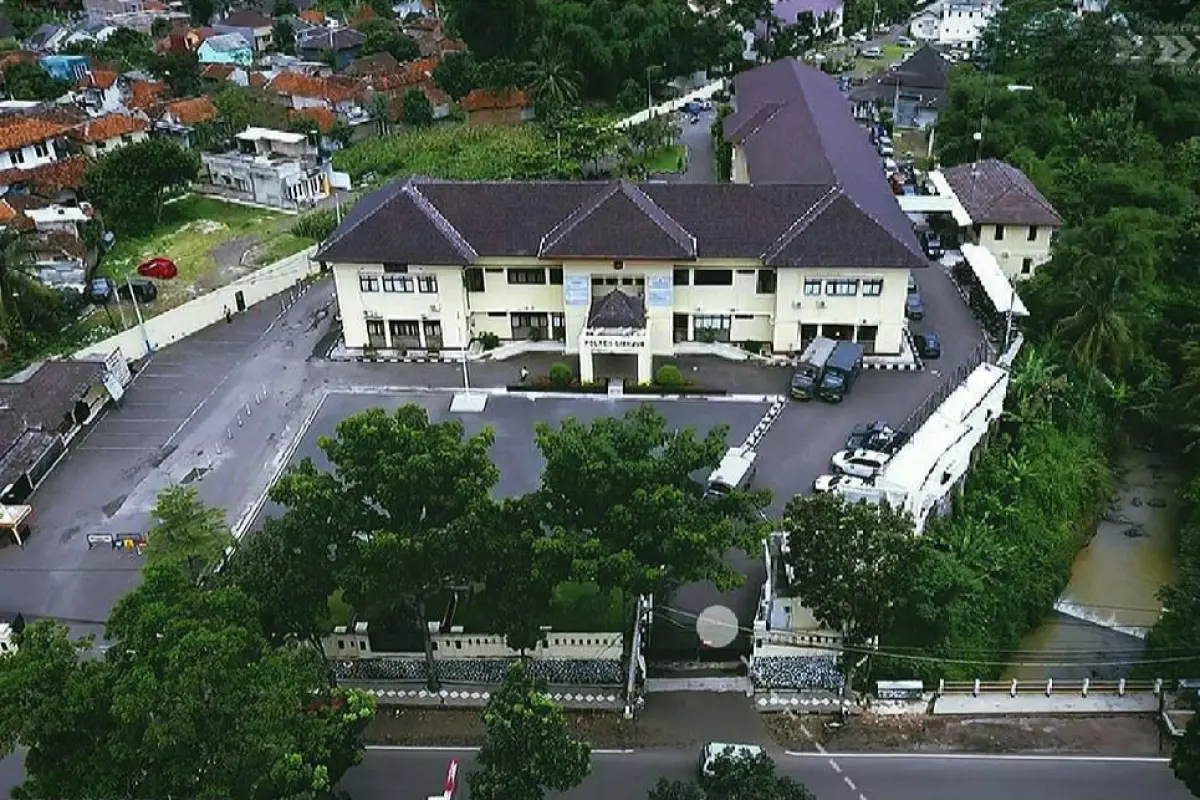 Mapolres Cianjur Jadi Titik Keberangkatan Jemaah Haji Kloter 24 JKS