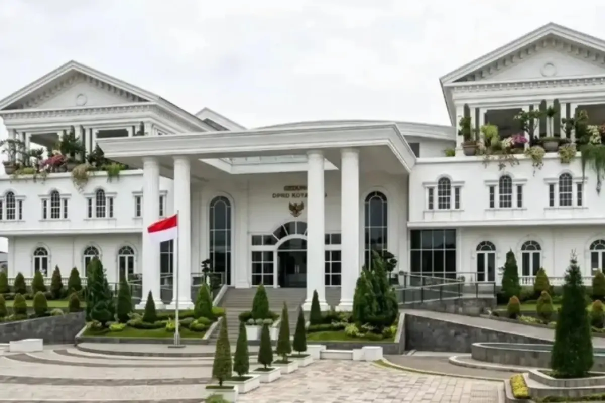 Desain Gedung DPRD Kota Batu Viral, Netizen Kompak Berkomentar Miring