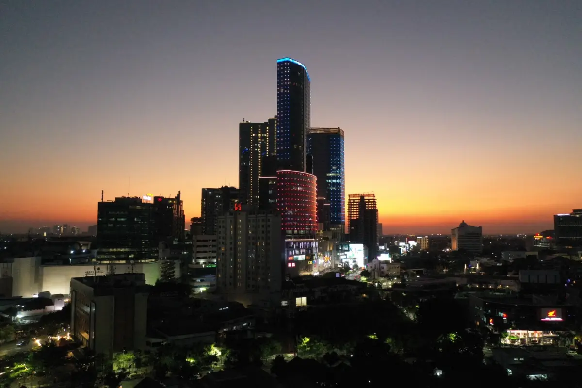 HUT ke-733 Surabaya Meriah! Tebar Diskon Belanja Hingga 70 Persen dan Kuatkan Medical Tourism