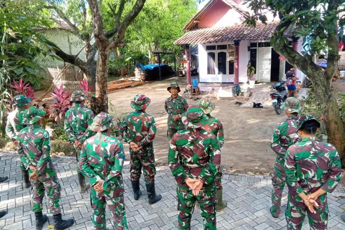 TMMD 128 Probolinggo: Apel Pagi Jadi Titik Awal 600 Meter Harapan di Desa Brabe