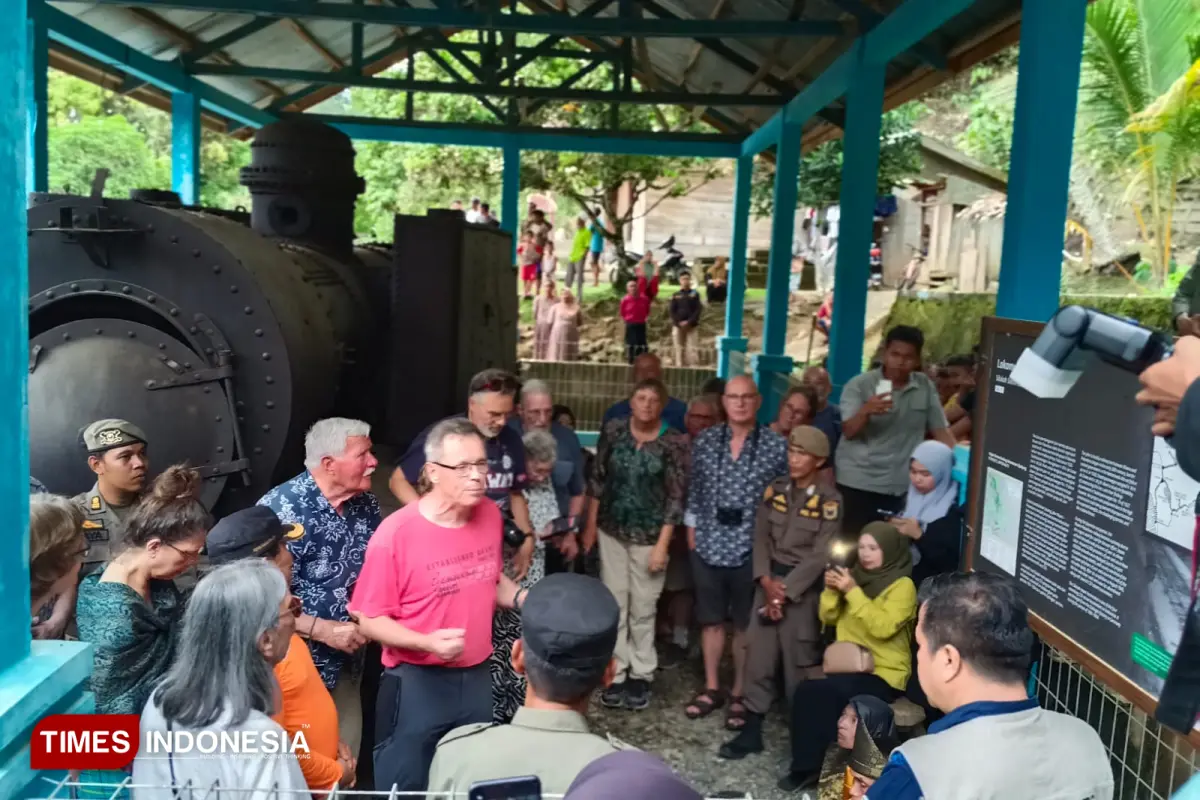 Napak Tilas Jalur Kereta Api, Yayasan WNA Belanda Kunjungi Sijunjung