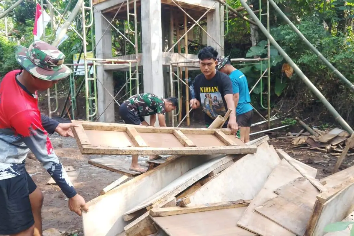 Tandon Air TMMD 128 Probolinggo Capai 85 Persen, Harapan Air Bersih Warga Klagin Kian Dekat