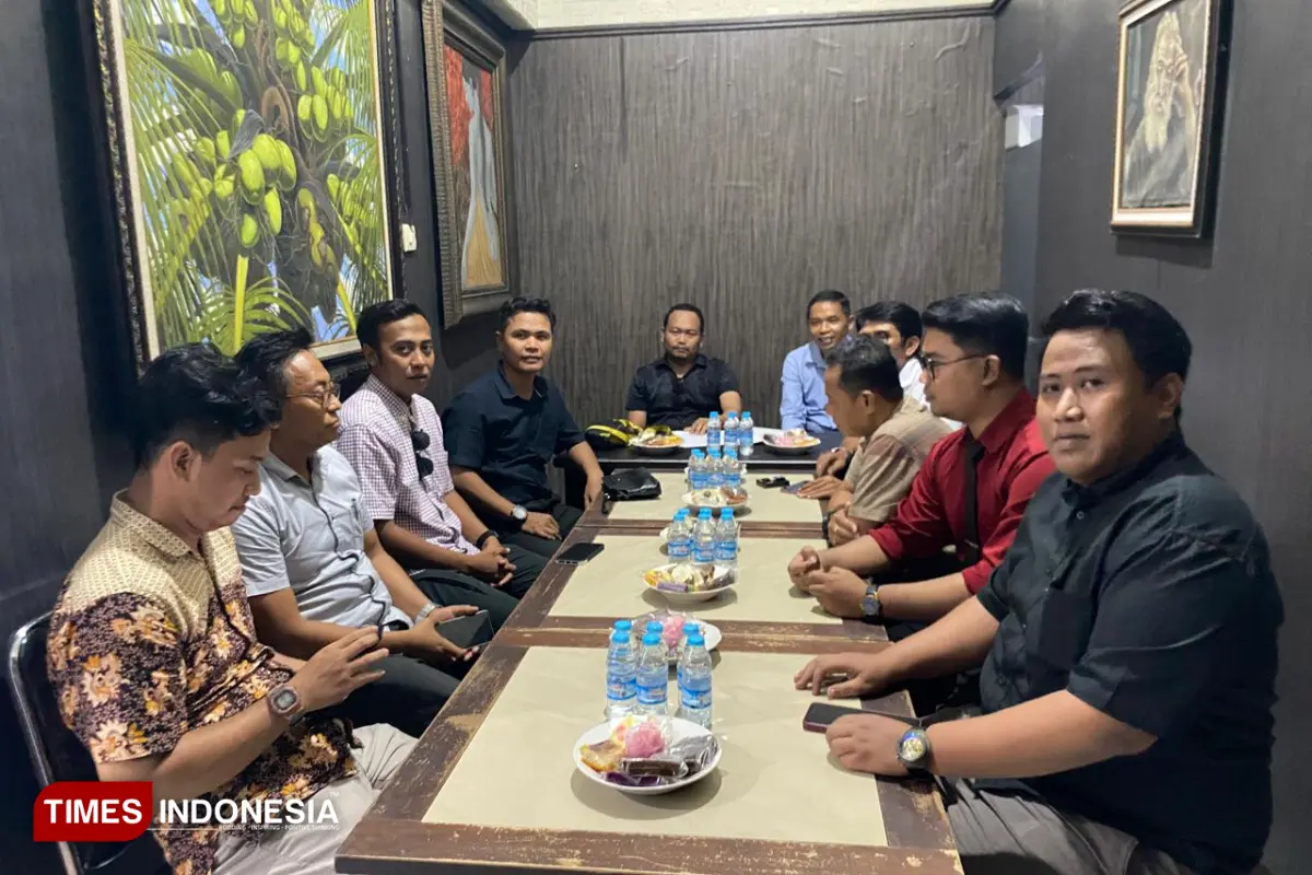 Gegara Postingan Medsos, Ketua Peradi Banyuwangi Didatangi Anggota