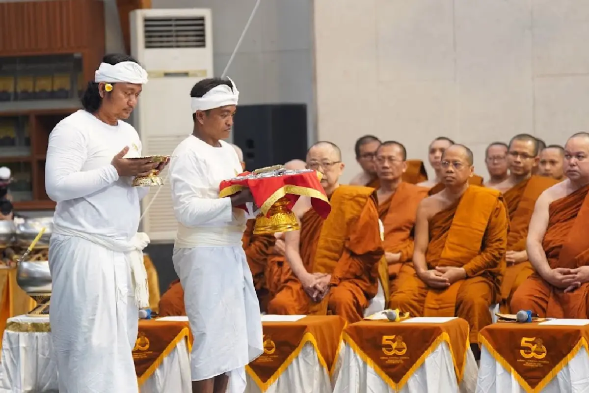 Setengah Abad Saṅgha Theravāda Indonesia Lakukan Pengecoran Rupang Buddha Nusantara
