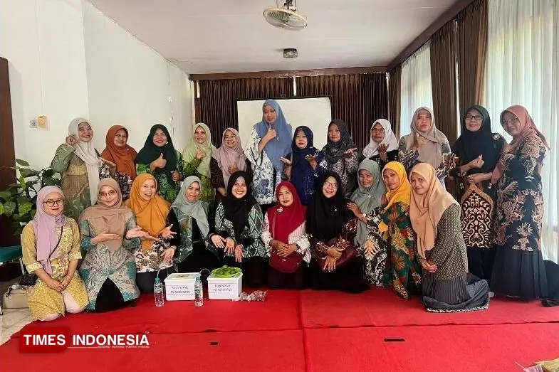 Dosen Teknik Kimia UNIPMA Madiun Sosialisasikan Bahaya Bahan Kimia Home Care di PG Soedhono Ngawi