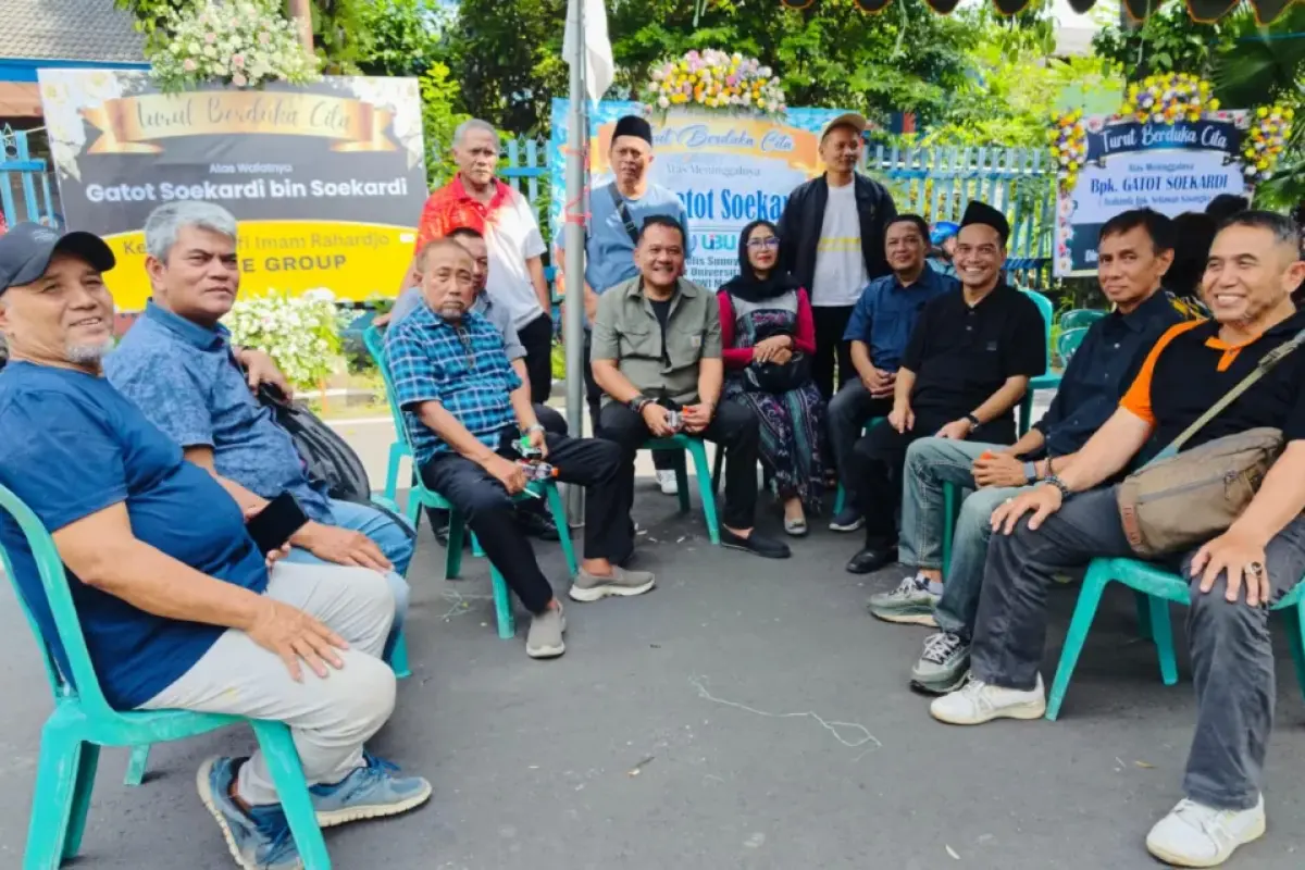 Waketum PP GM FKPPI Agoes Soerjanto Doakan Almarhum Gatot Soekardi di Rumah Duka