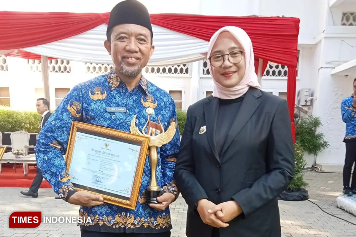 Kerja Totalitas, Ilham Juanda Sabet Penghargaan ASN Berprestasi Banyuwangi Tahun 2025