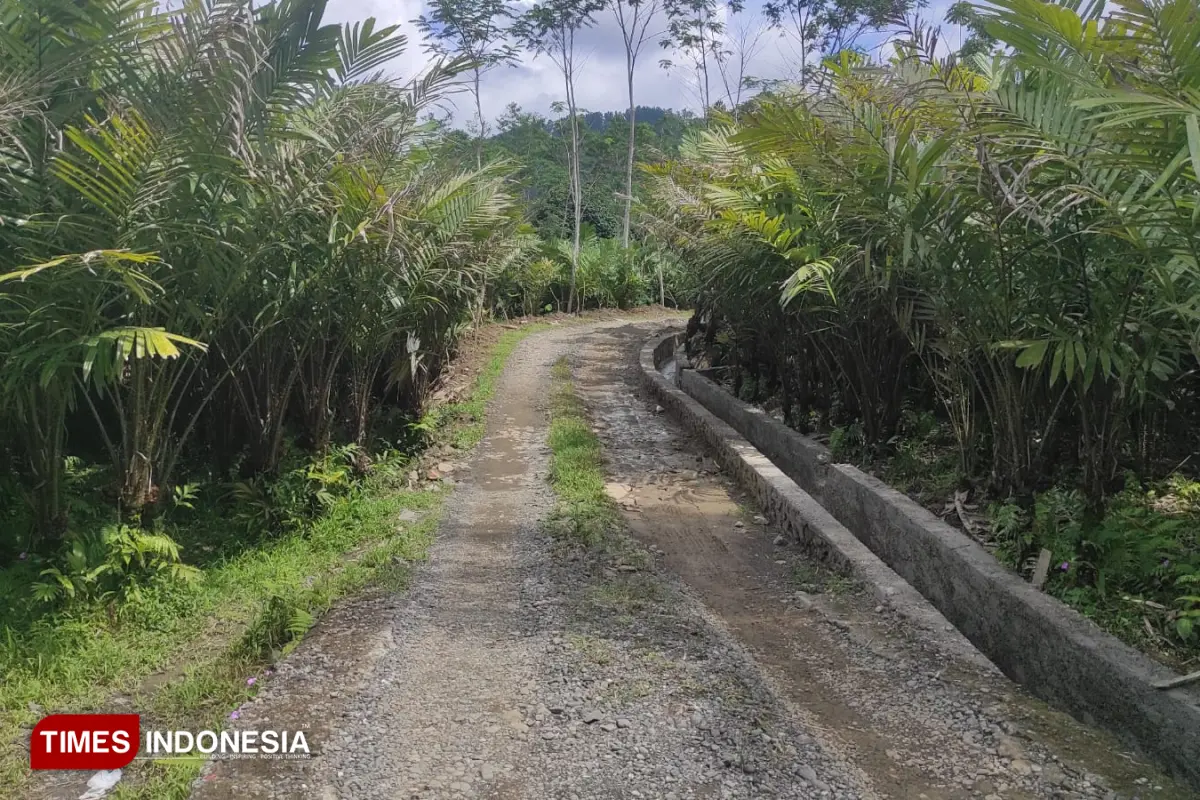 Penambangan Batu Belah di Desa Larangan Banjarnegara Jadi Sorotan Warga