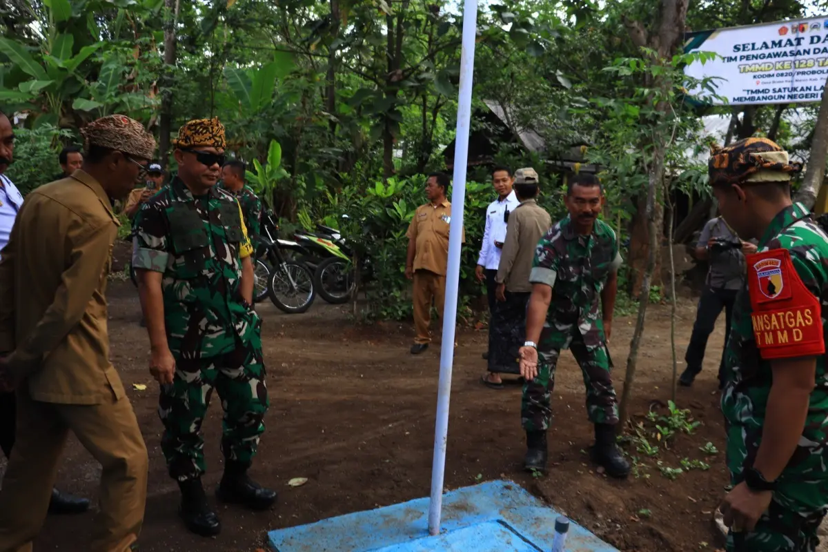 Wasev Sterad Tinjau Sanitasi TMMD di Brabe, Pastikan Program Tepat Sasaran