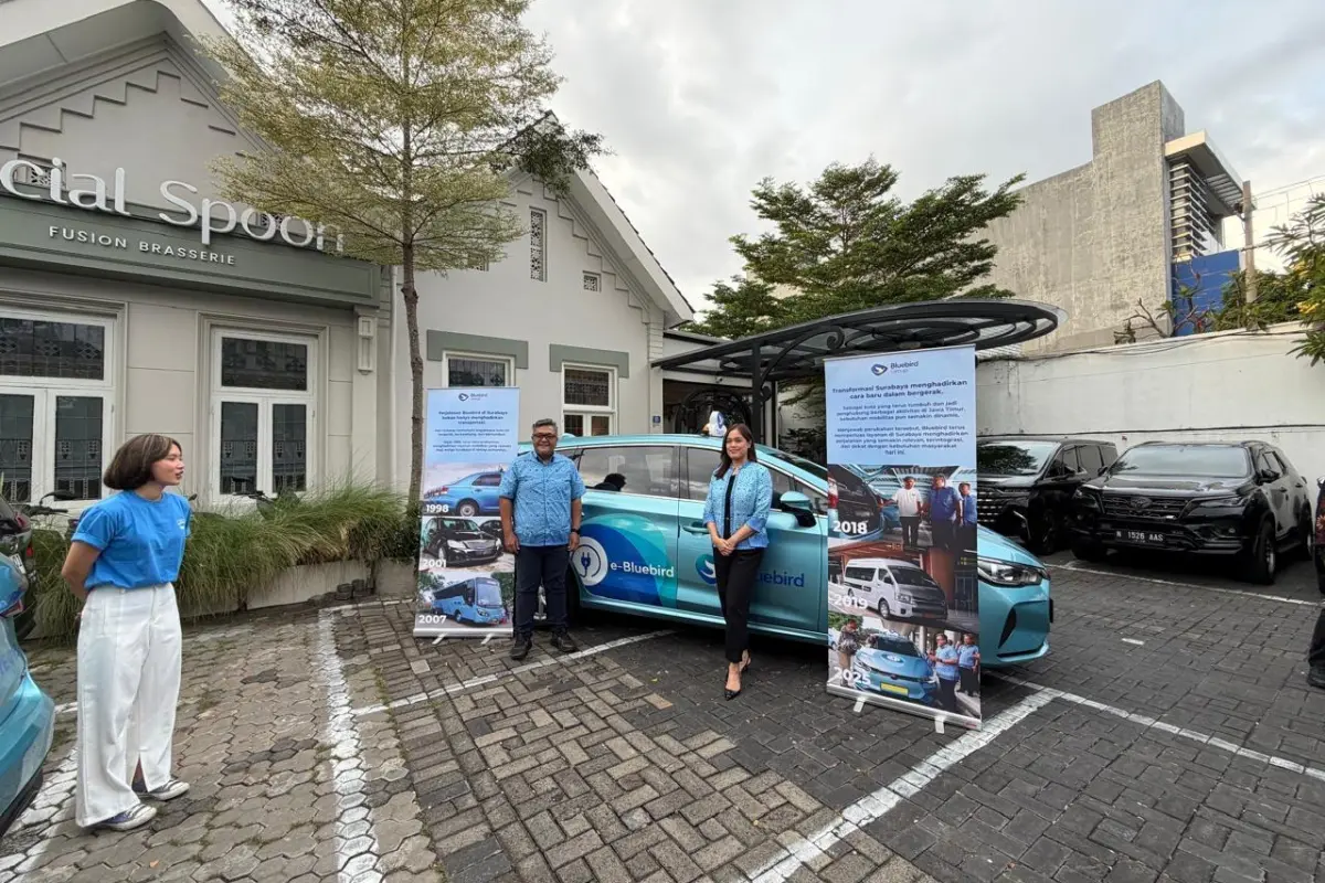 Bluebird Group Perkuat Konektivitas Lewat Layanan Multimoda di Surabaya
