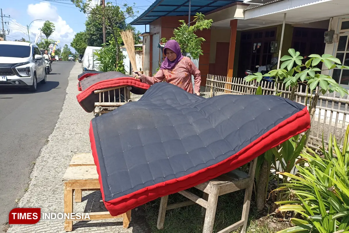 menjemur kasur 2