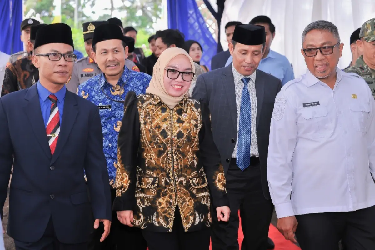 Wisuda 118 Mahasiswa STIT Lakbok, Wamen Koperasi: Lulusan Harus Jadi Pemecah Masalah, Bukan Pengangguran Baru
