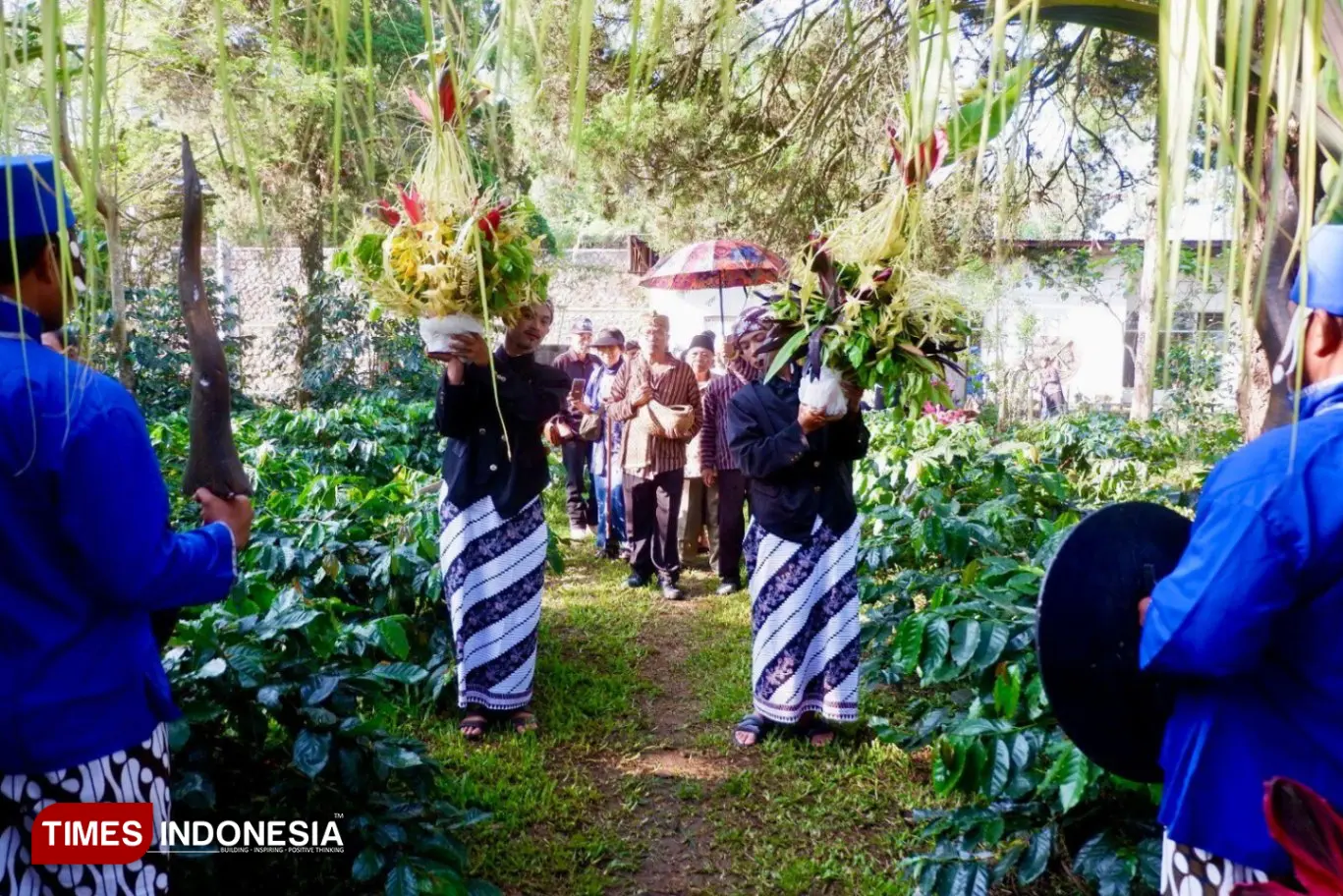 Hotel Tugu Malang Kembali Hadirkan The ‘Mantenan’ Coffee Ceremony