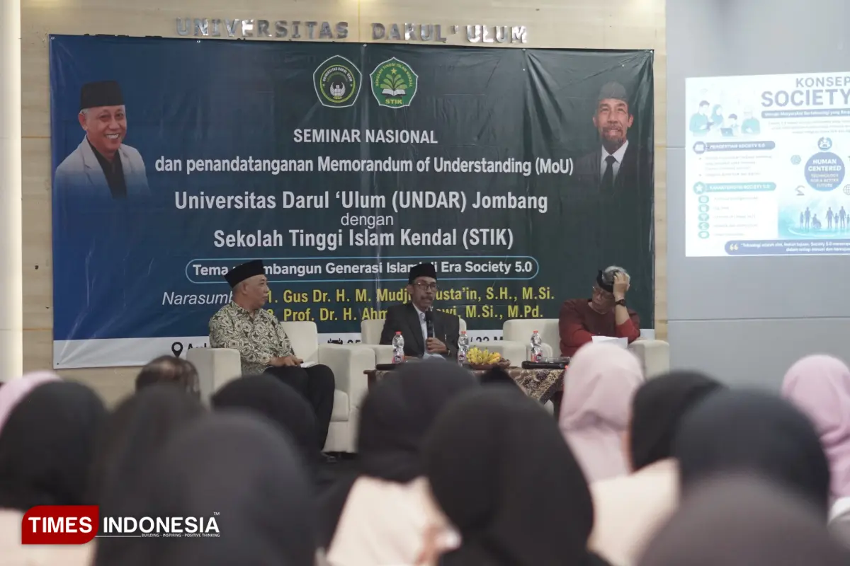 Perkuat Jejaring Akademik, Undar Jombang Gelar Seminar Nasional Society 5.0 Bersama Sekolah Tinggi Islam Kendal